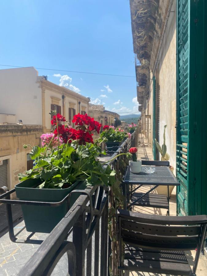 Palazzo Zappata Luxury Room Noto Centro Εξωτερικό φωτογραφία