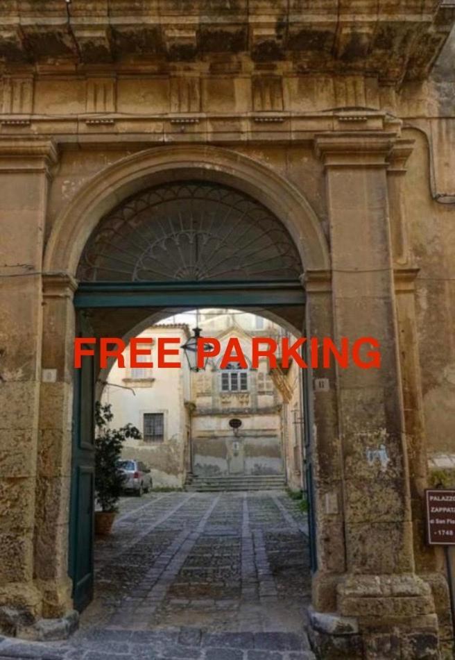 Palazzo Zappata Luxury Room Noto Centro Εξωτερικό φωτογραφία